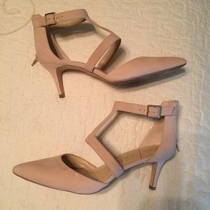 Blush color medium heel suede pumps 2.5inch heel